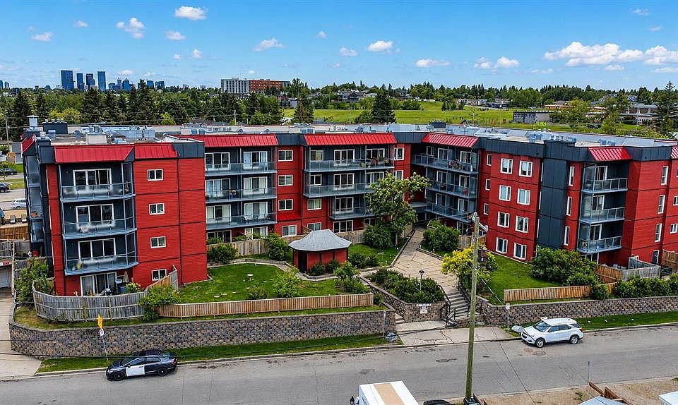 1st image of 333 N Garry Cres NE #303