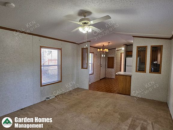 4th image of 20 Kris Ann Dr