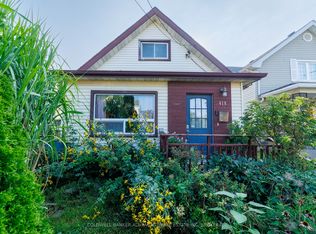 418 McAlpine Ave N, Welland, ON L3B 1T3