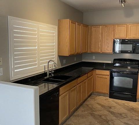 5th image of 1015 S VAL VISTA Drive #33