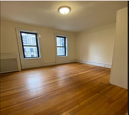 Rented by Manhattan Dwelling Corporation | media 4