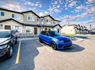 115 N Saddlebrook Point NE, Calgary, AB T3J0G3