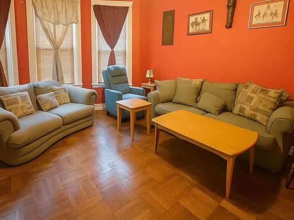 693 Georgia Avenue image 5 of 31