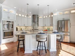9775 Kingston Cir, Powell, OH 43065
