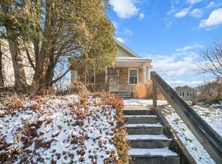 710 Leonard St NE, Grand Rapids, MI
