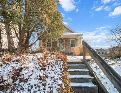 710 Leonard St NE, Grand Rapids, MI, 49503