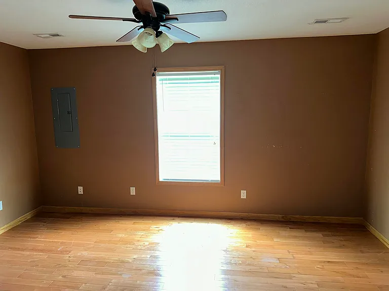 111 Springdale Ave #B — Photo 12