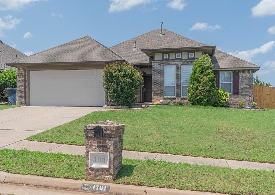 1st image of 1701 NW 162nd Cir