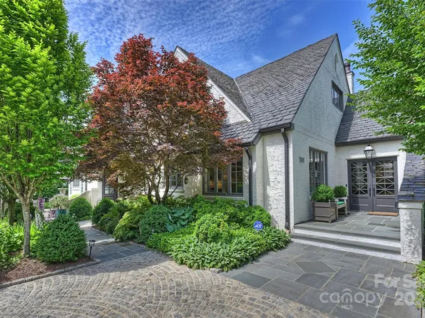 301 Ridgewood Ave, Charlotte, NC 28209