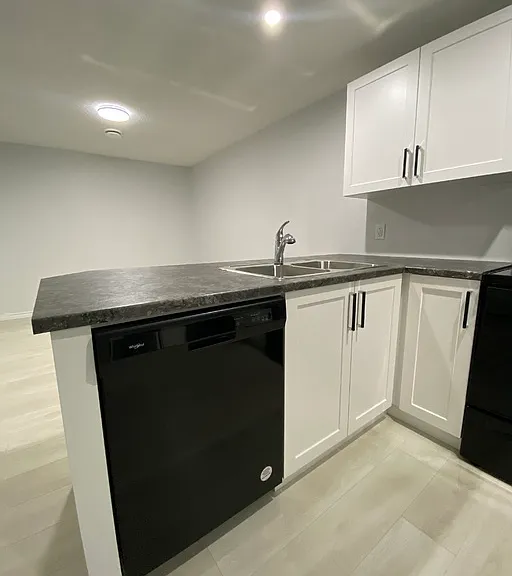 5119 Lark Cres NW #1A — Photo 7