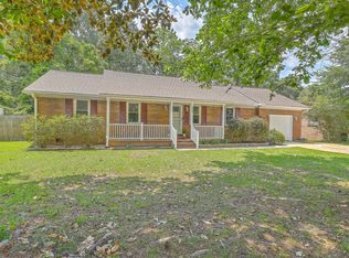 110 Clubhouse Rd, Summerville, SC 29483