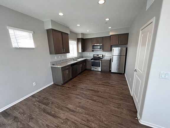 2nd image of 618 E 18th St #1815