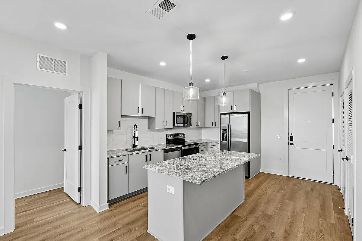 Northview — Photo 3