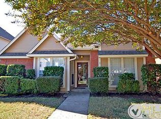 2128 Falcon Ridge Dr, Carrollton, TX 75010