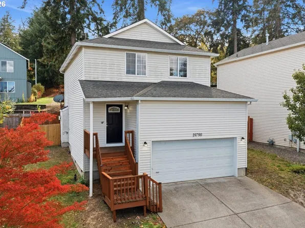 19790 SW Yocom Ln, Beaverton, OR 97007