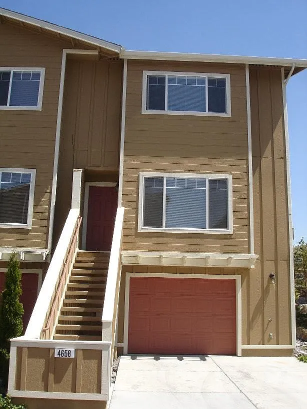 4658 Kathleen Denise Ln photo 1