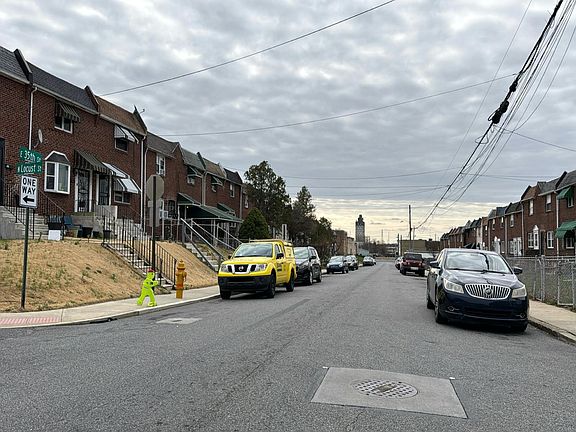 5th image of 406 E 35th St