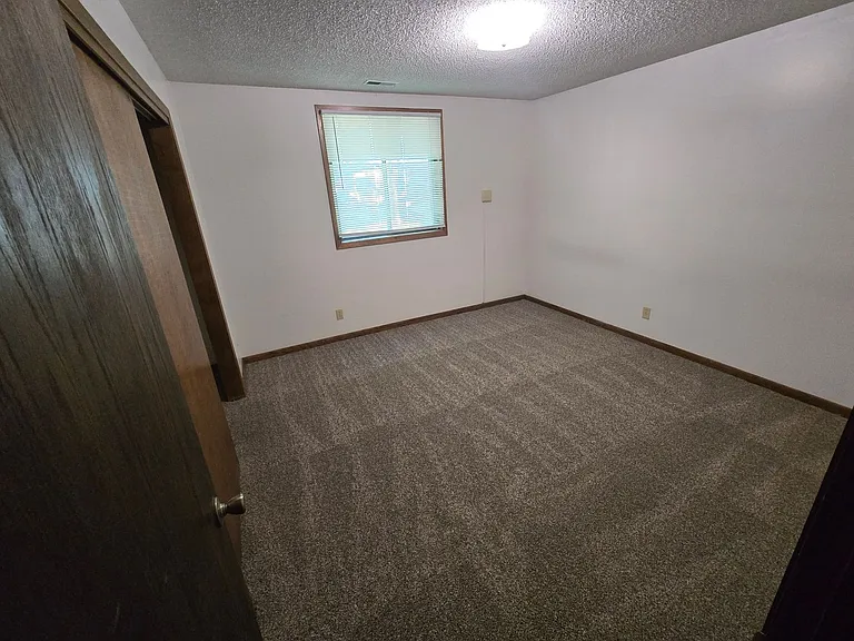 2909 Q St — Photo 4