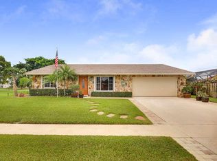 4778 Blue Pine Cir, Lake Worth, FL 33463