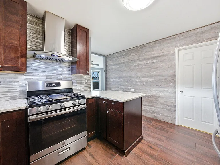 4605 S Laramie Ave — Photo 13
