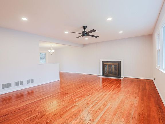 3rd image of 68 Mount Joy Ave
