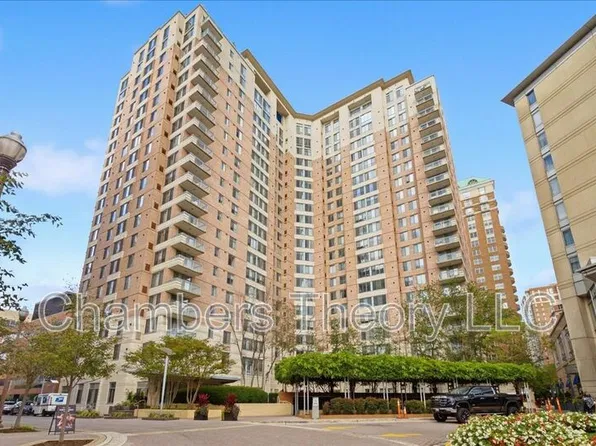 851 N Glebe Rd, Arlington, VA