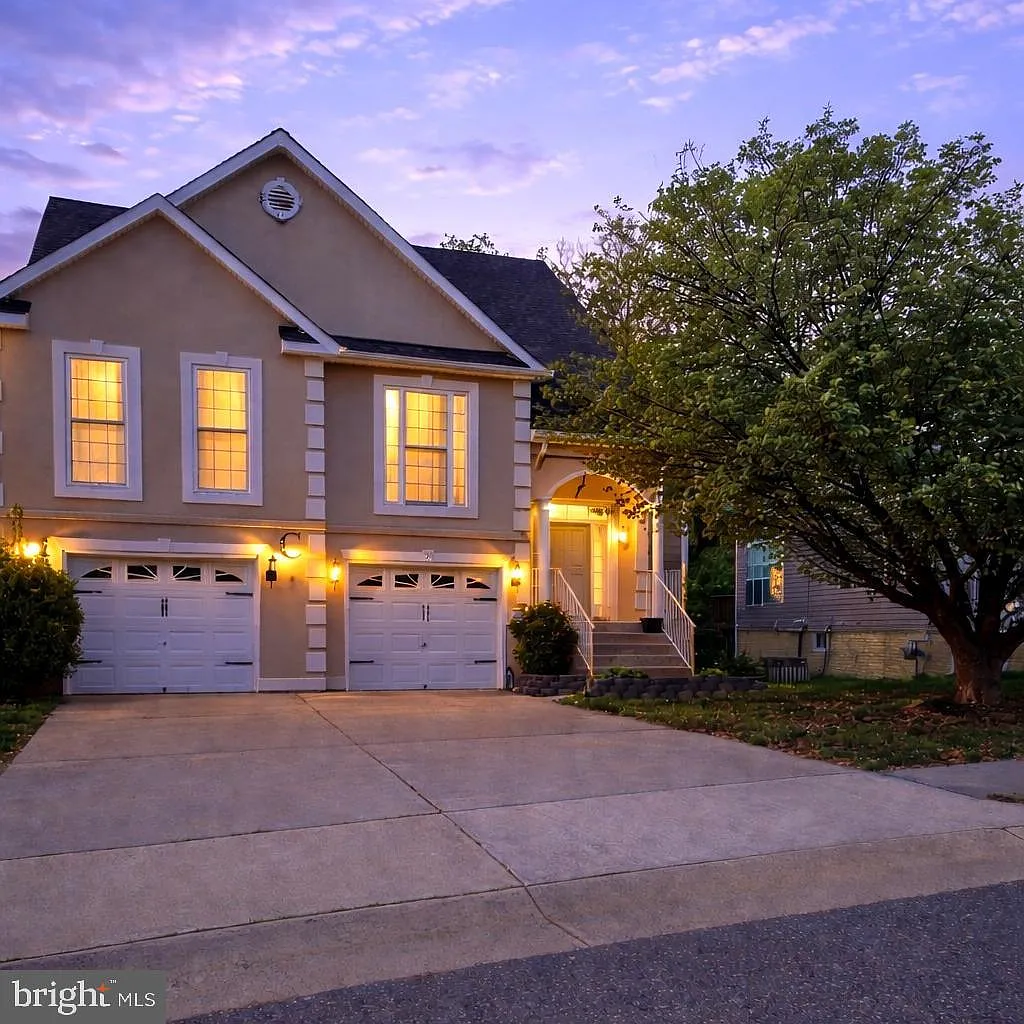 4 bed, 3436 sqft, $3,599 — Photo 1