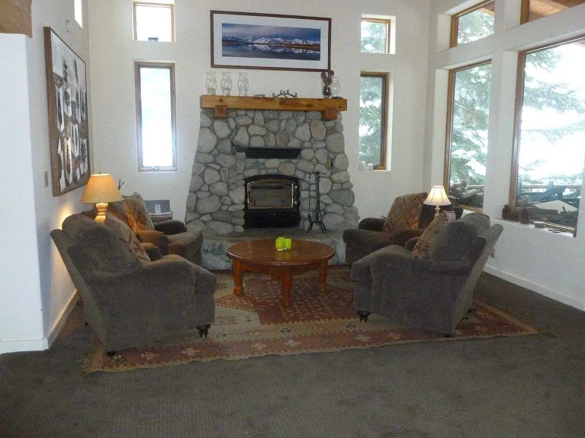 1241 Forest Trail — Photo 2
