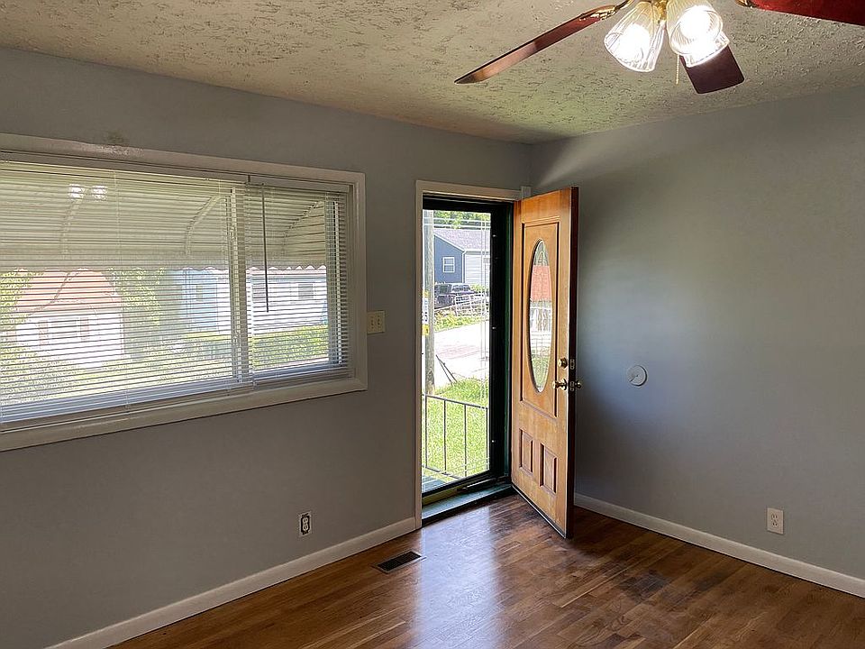 1st image of 2626 Sunset Ave