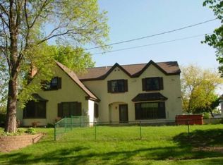 660 Lafayette St, Winona, MN 55987