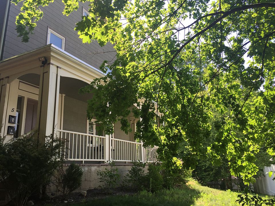 2nd image of 5 Lodgehill Rd #1
