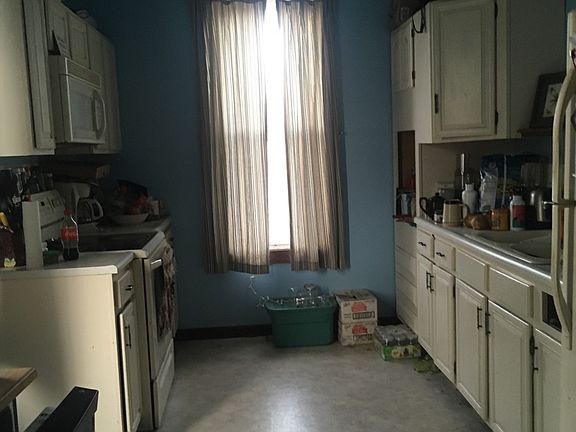 4th image of 2104 Washington Ave
