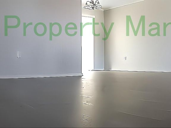 2nd image of 510 Holt Cir #Jpv