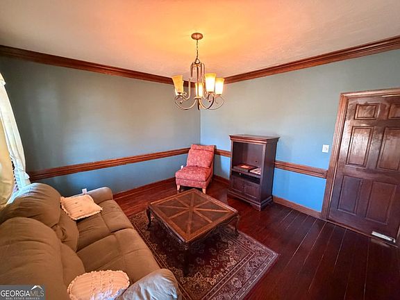 5th image of 123 Lakeview Ct