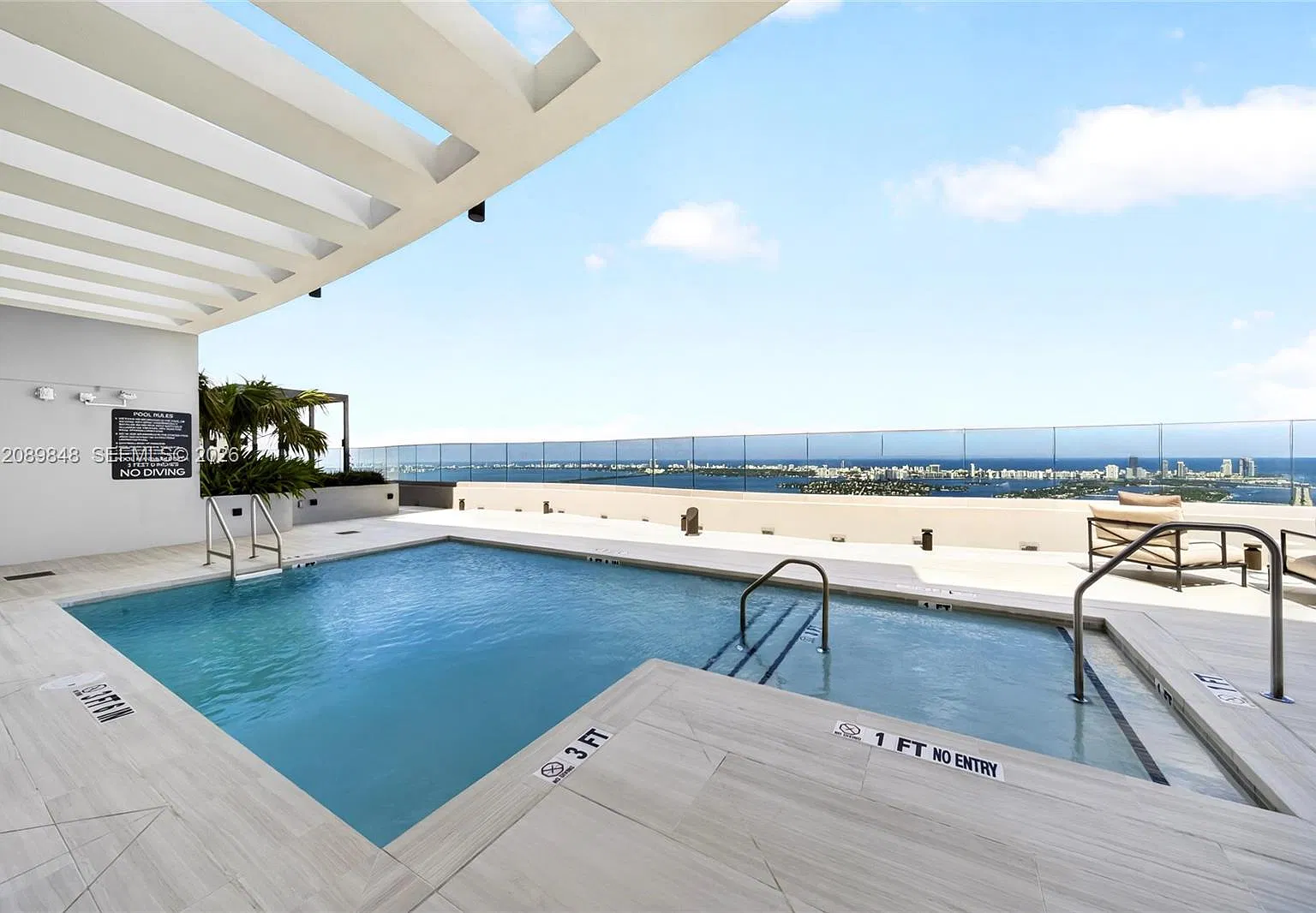 2 bed, 1819 sqft, $9,000 — Photo 3
