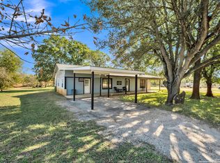 470 Rutledge, Poteet, TX 78065