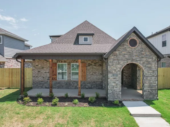 608 N Salem Rd, Fayetteville, AR 72704