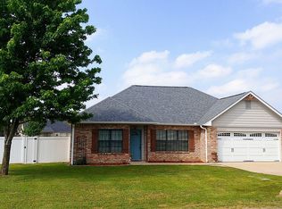 6030 Suncrest Dr, Athens, TX 75752