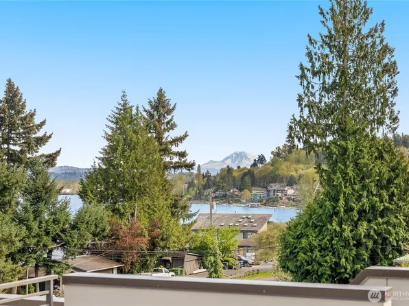 9719 Lake Shore Boulevard NE, Seattle, WA 98115