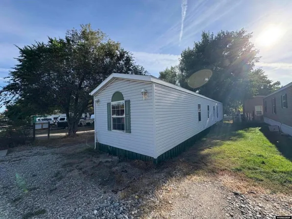 400 S 1st St, Lander, WY 82520