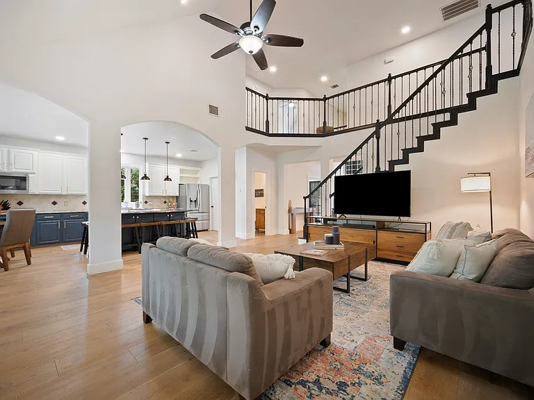 10912 Grassmere Ct — Photo 35