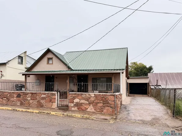 310 Valley St, Las Vegas, NM 87701