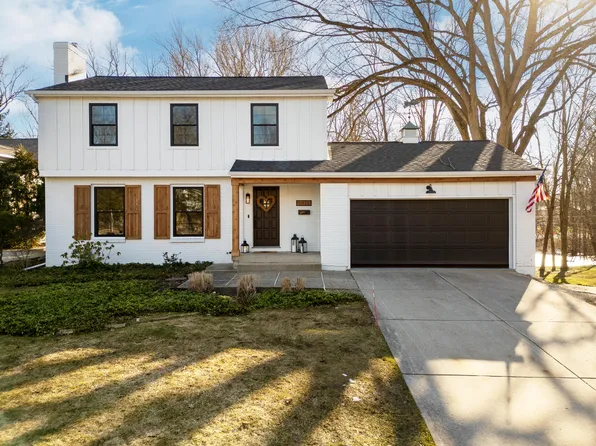 2816 Hall St SE, East Grand Rapids, MI 49506