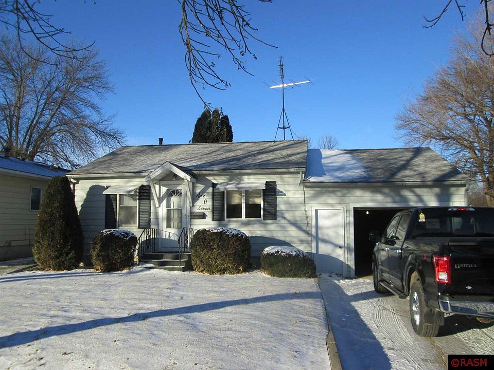 1st image of 907 Weston Ave
