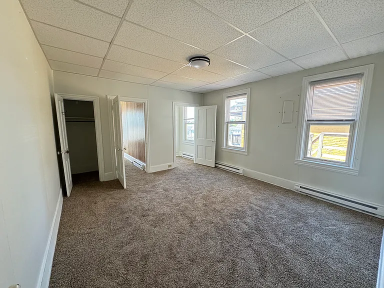 120 E Market St #2 — Photo 1