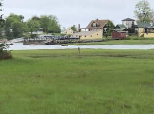 41 Robbins Island Rd, Essex, MA 01929