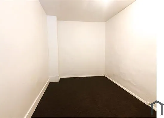 4929 N Franklin St — Photo 12