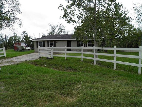 2nd image of 12617 Sunset Cir