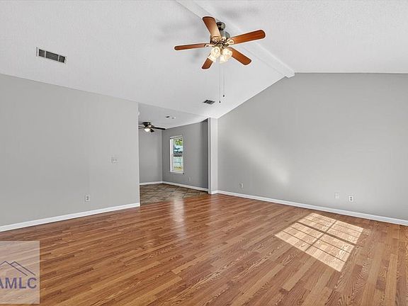 4th image of 171 W Kenny Dr