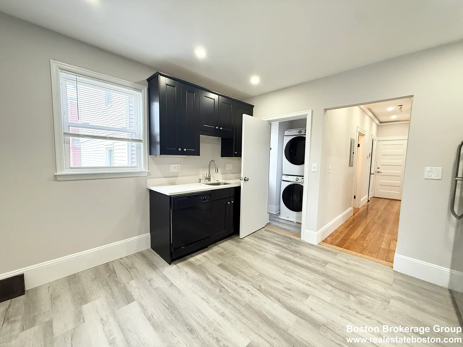 3 bed, 2.5 bath, $3,600 — Photo 2